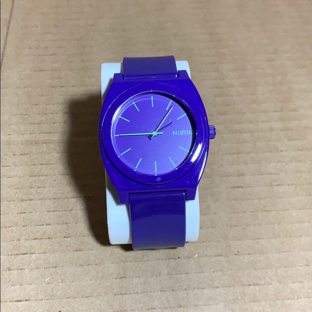 Nixon Time Teller P 40mm purple water resistant